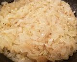 A picture of step 1 of Melty Onion Toasts.