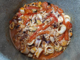 Arroz medio caldoso con calamares en Olla GM