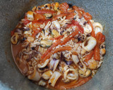 Foto del paso 2 de la receta: Arroz medio caldoso con calamares en Olla GM