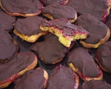 Foto del paso 4 de la receta: Galletas de chocolate y mermelada