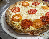 Foto del paso 4 de la receta: PIZZA Caprese con Chorizo Español y Olé...!