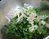 A picture of step 2 of Maggi Pakora.