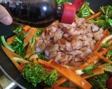 Foto del paso 2 de la receta: Sopa instantánea con verduras y pollo
