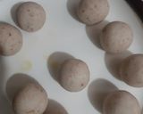 A picture of step 10 of Bread ke gulab jamun.