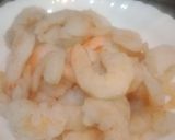 A picture of step 1 of Prawn karahi.
