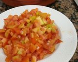 Foto del paso 2 de la receta: Pastel de calabacín, tomate y atún