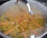 Foto del paso 6 de la receta: Arroz integral de cigalitas con fondo de restos pescado asado