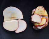 Foto del paso 1 de la receta: Pancakes de manzana invertida 🍎