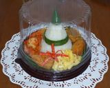 Foto langkah ke 6 dari resep Tumpeng mini nasi uduk simple magicom.