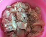 Foto langkah ke 1 dari resep Soto ayam santan praktis.