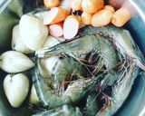 Hình bước làm 1 của món Cajun kiểu Việt nam