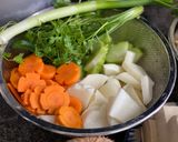 Hình bước làm 2 của món Mì Quảng Chay Nha Trang