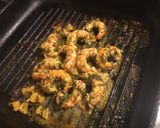 Une image de l'étape 9 de Gambas rouges sauvages grillées / marinées citron ail et persil.