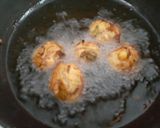 A picture of step 3 of Tricolour capsicum bhajiya from leftover vada batter.