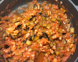 Foto del paso 7 de la receta: Macarrones con salchicha/longaniza y berenjenas