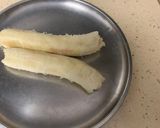 A picture of step 2 of Banana bread roll.