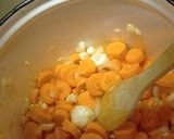 Vadas mártás zsemlegombóccal, ahogy mi szeretjük 😋 recept fázis 2 fotója