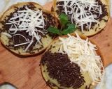 Foto langkah ke 5 dari resep Martabak Mini Chocolate & Cheese.