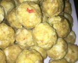 A picture of step 6 of CRISPY YAM BALLs(kwallondoya) by maryumms_cuisine.