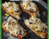 वेजिटेबल गार्लिक ब्रेड पिज्जा (Vegetable garlic bread pizza recipe in Hindi) रेसिपी चरण 8 फोटो