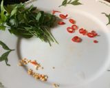 Foto del paso 1 de la receta: Cocina para enamorar: Salmón mexicano