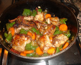 Foto del paso 5 de la receta: Conejo con salsa de la huerta y pimientos secos