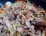 Foto del paso 4 de la receta: Pastas con salsa de atún (sin tomate)