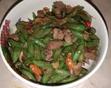 Foto langkah ke 4 dari resep Oseng buncis ati ayam.