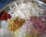 કાચી કેરી નું કચુંબર (Kachi Keri Kachumber Recipe In Gujarati) રેસીપી સ્ટેપ1ફોટો