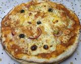 صورة لخطوة 2 من وصفة بيتزا 🍕🍕 من برا مقرمشة و من داخل طرية 👌🙂