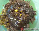 A picture of step 3 of Mini chocolate sponge balls.