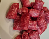 Foto del paso 2 de la receta: Guiso de salchichas con berenjena y pimientos