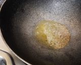 A picture of step 4 of Murmura chiwda.