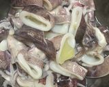 Gambar langkah 2 resipi Sotong Telur Masin.