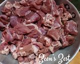 A picture of step 1 of Hyderabadi Yakhni Gosht.