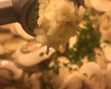 Foto del paso 5 de la receta: Champiñones al ajillo, con huevos 🥚 camperos