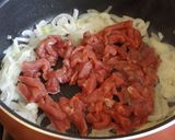 Foto del paso 1 de la receta: Tarta de carne, cebolletas y calabacín