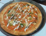 صورة لخطوة 3 من وصفة بيتزا سهلة وشهية 🍕