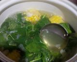 Foto langkah ke 3 dari resep Bening Bayam Jagung.