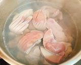 Hình bước làm 2 của món Cháo Đậu Xanh Tim Cật Xào Tiêu