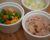 Foto langkah ke 1 dari resep Cheese Baked Chicken Rice Mushroom / Nasi Panggang Mozarella.