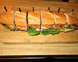 Foto del paso 6 de la receta: SANDWICH DE MUSLO DE POLLO A LA PLANCHA, CON TOCINO AHUMADO, EN PAN ITALIANO