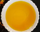 A picture of step 3 of Marigold Flower Tea.