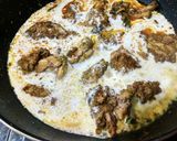 A picture of step 5 of Bohra/Bohri chicken kaari.