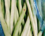 Hình bước làm 2 của món Đậu tây xào gan tim cật