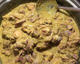 รูปขั้นตอนการทำที่ 2 ของ แกงเขียวหวานไก่หน่อไม้สด