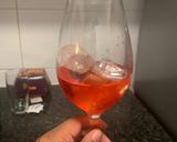 A picture of step 1 of Aperol Spritz.