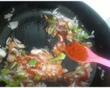 A picture of step 2 of Spicy Masala Maggi.