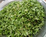 A picture of step 1 of Shaljam Palak Gosht.
