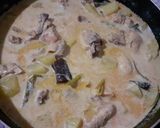 Foto langkah ke 4 dari resep Gulai Ayam Kentang.